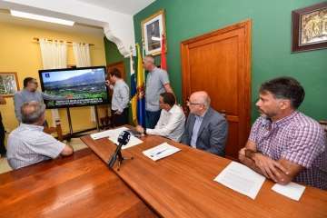 Plantación de 4.400 almendreros, nogales, higueras y olivos en Valsequillo (Foto TA)